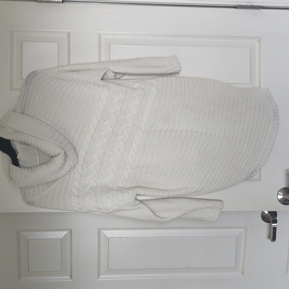 Sweater - Picture 2 of 6
